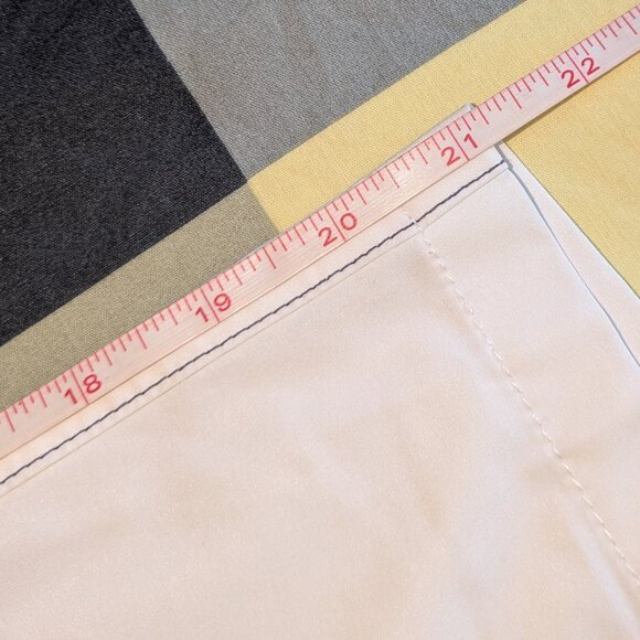 Multiple (2) Men's XX-Large (38) Swim Trunks - Picture 12 of 13